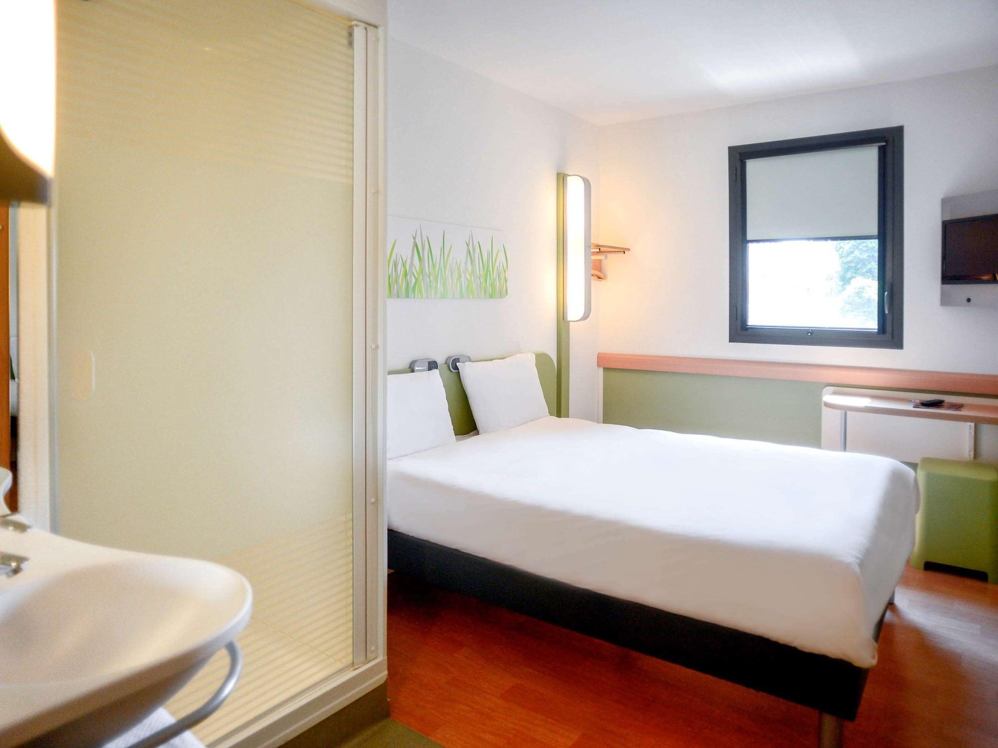 Hotel Ibis Budget Gare De Poitiers
