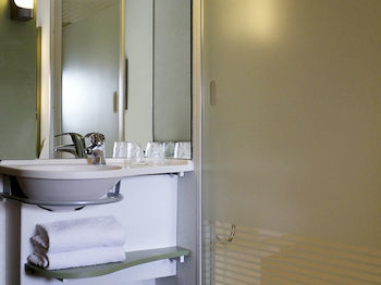 Ibis Budget Gare De Hotel 2*